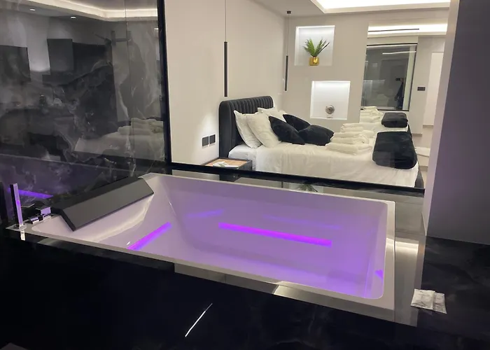 Coco Noir Luxury *