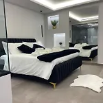 Coco Noir Luxury Homestay