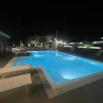 Coco Noir Luxury Homestay Trecastagni