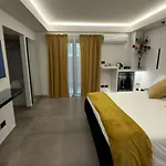 Coco Noir Luxury Homestay
