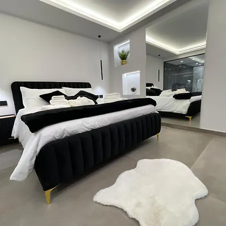 Coco Noir Luxury * Трекастаньи
