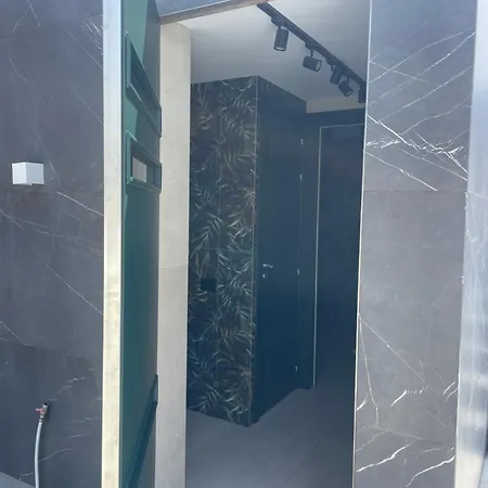 Проживание в семье Coco Noir Luxury