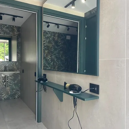Coco Noir Luxury Трекастаньи