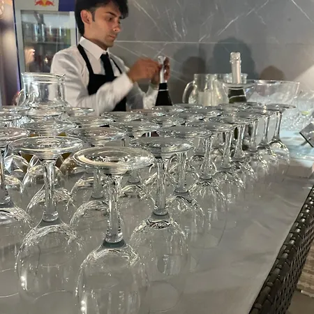 Проживание в семье Coco Noir Luxury *