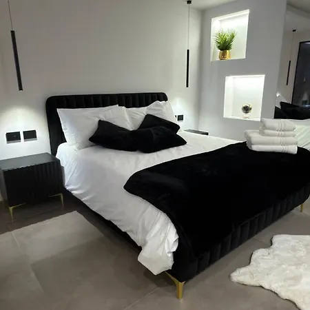 Coco Noir Luxury Проживание в семье *