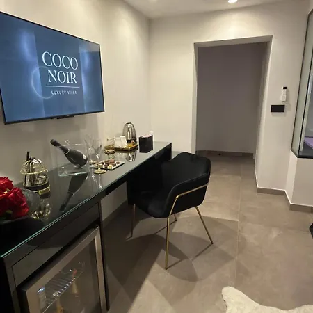 Coco Noir Luxury *
